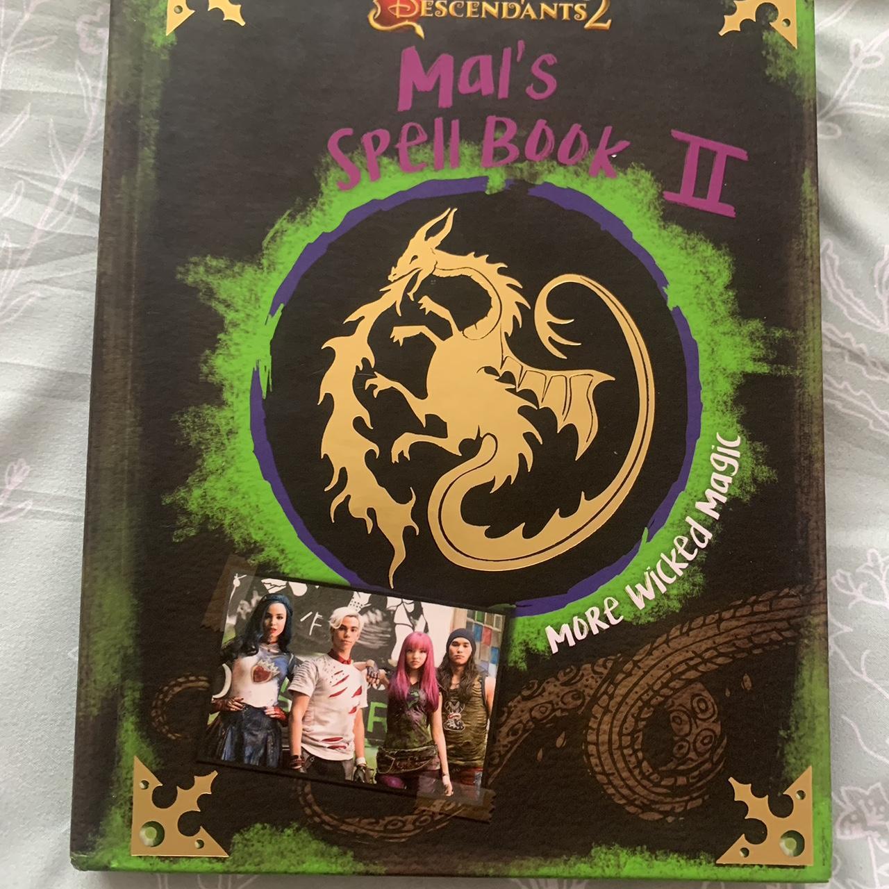 Descendants 2: Mal's Spell Book 2 by - Descendants, Disney, Disney