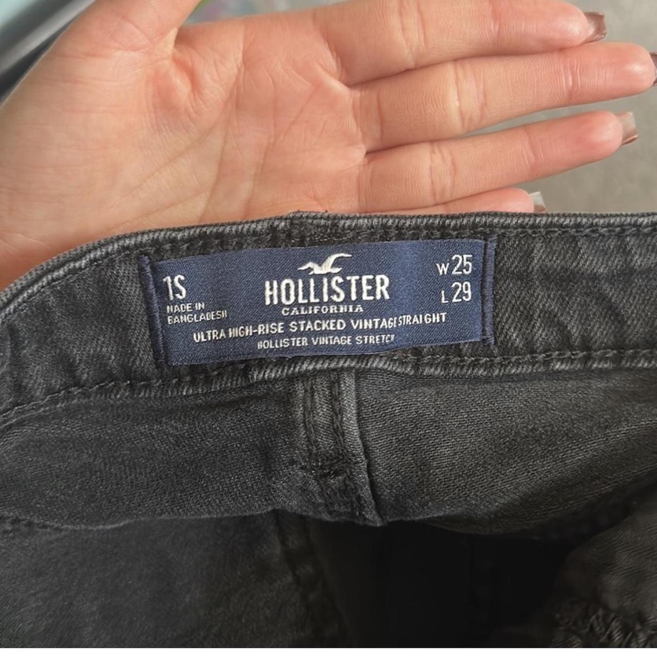 Hollister Ultra High Rise Stacked Vintage Straight Jeans