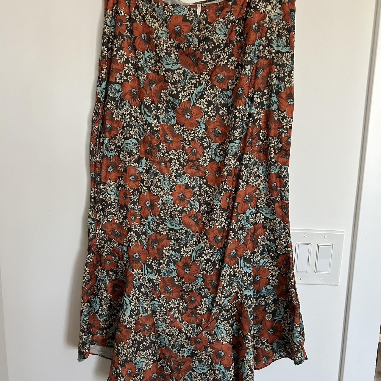 Free People Skirt - Size 10 Worn once - Depop