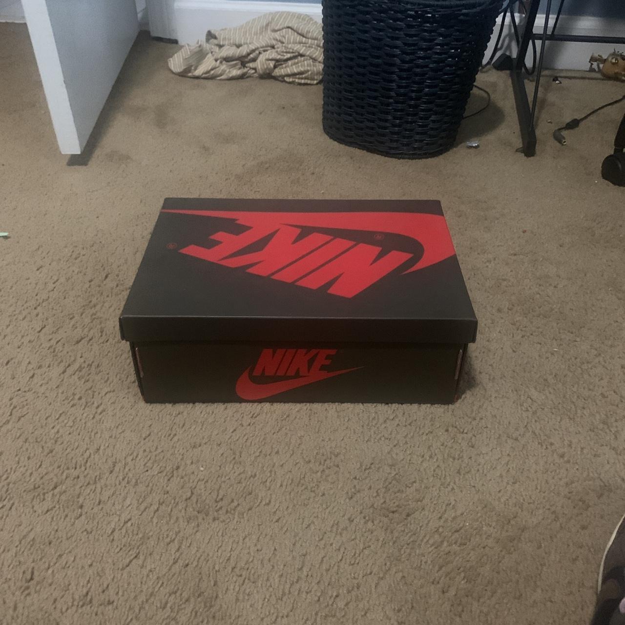j1 low travis