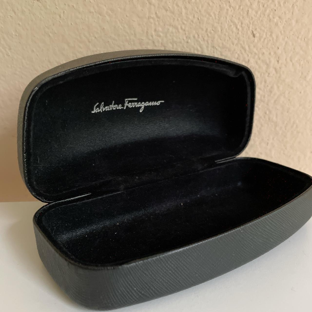 Salvatore ferragamo 2024 sunglasses case