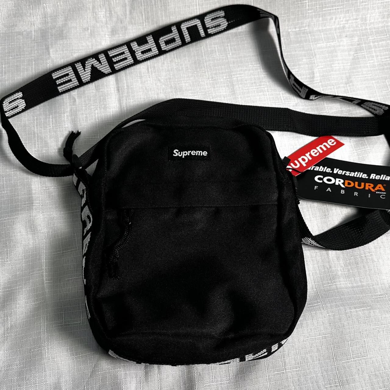 Supreme Shoulder Bag SS18 Like new condition Bag - Depop
