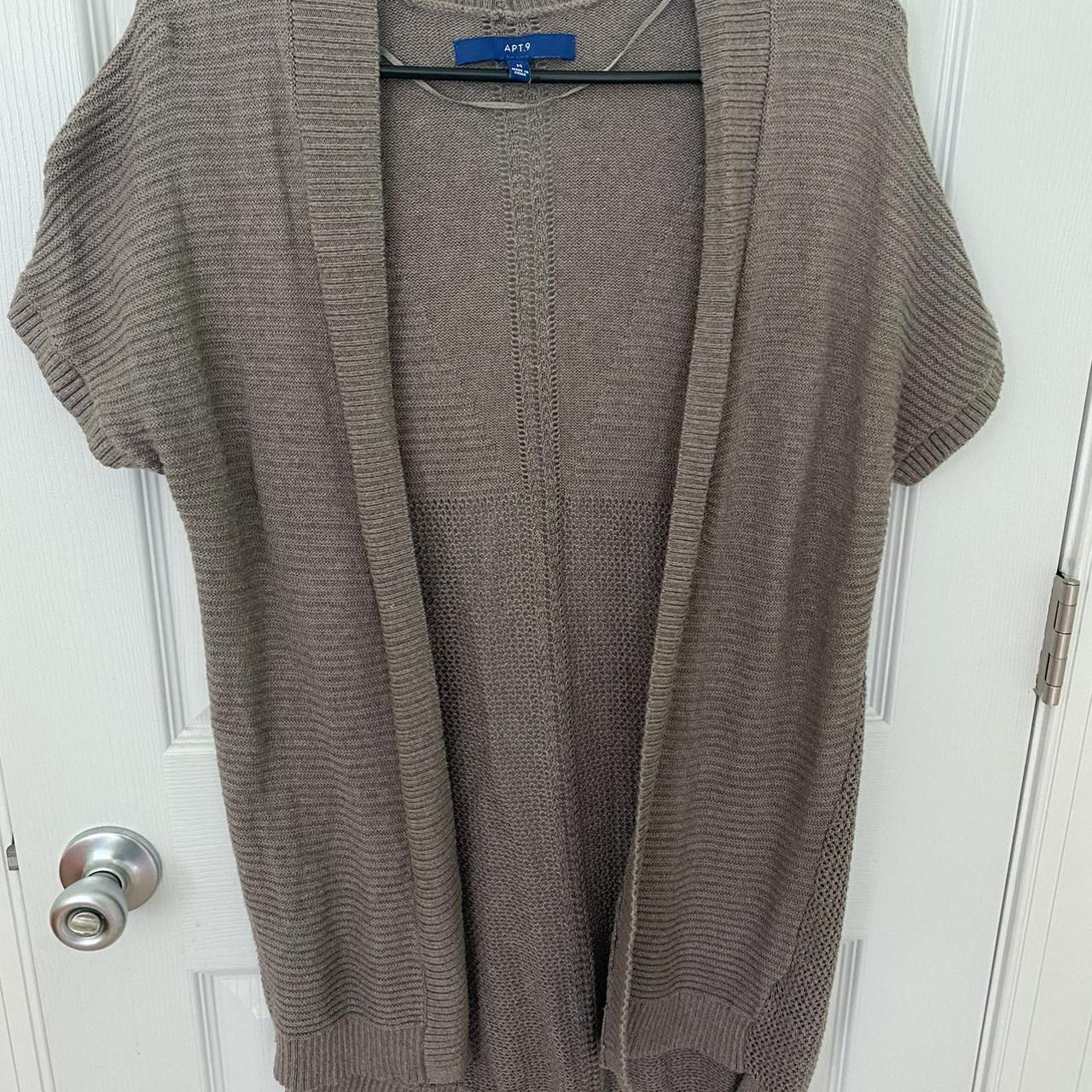 Medium brown short sleeve APT 9 cardigan - Depop