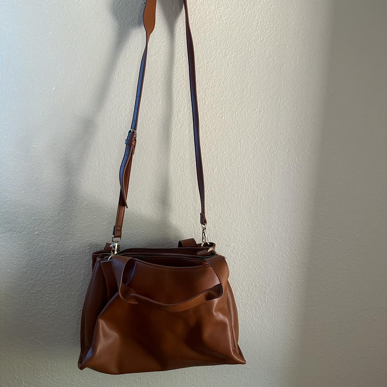 Large brown purse, has a LOT of room, in Depop