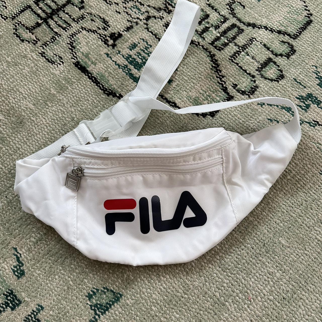 Fila white sale fanny pack