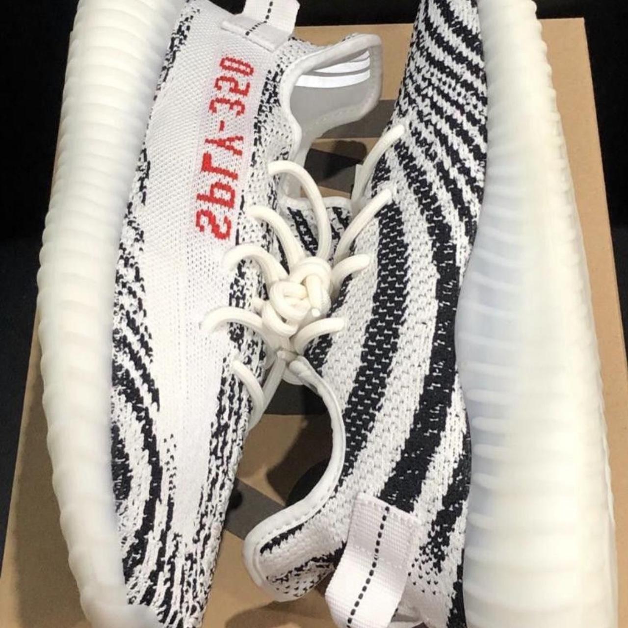 yeezy 350 zebra size 10