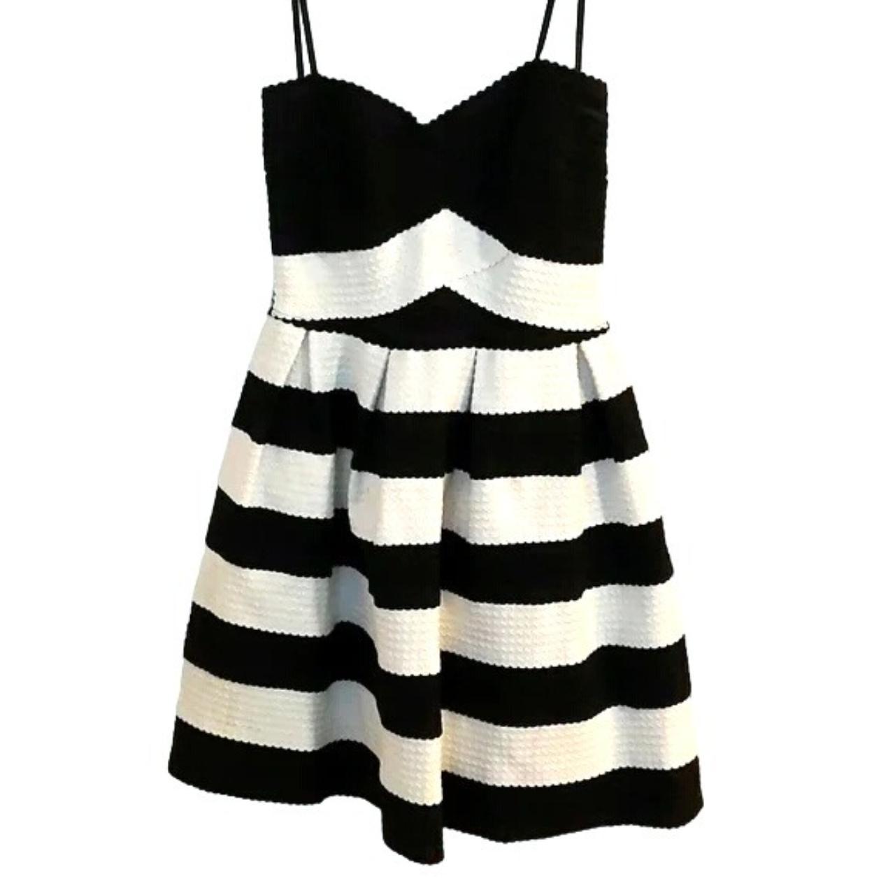 B. Darlin Strapless Dress Black White Size Junior