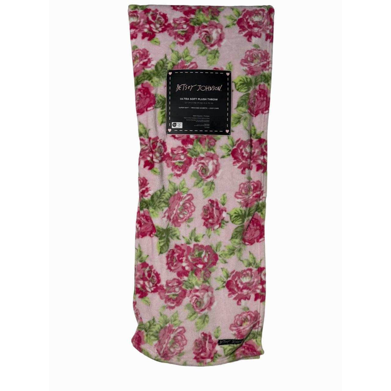 Betsey Johnson Pink Floral Ultra Soft Plush Throw popular