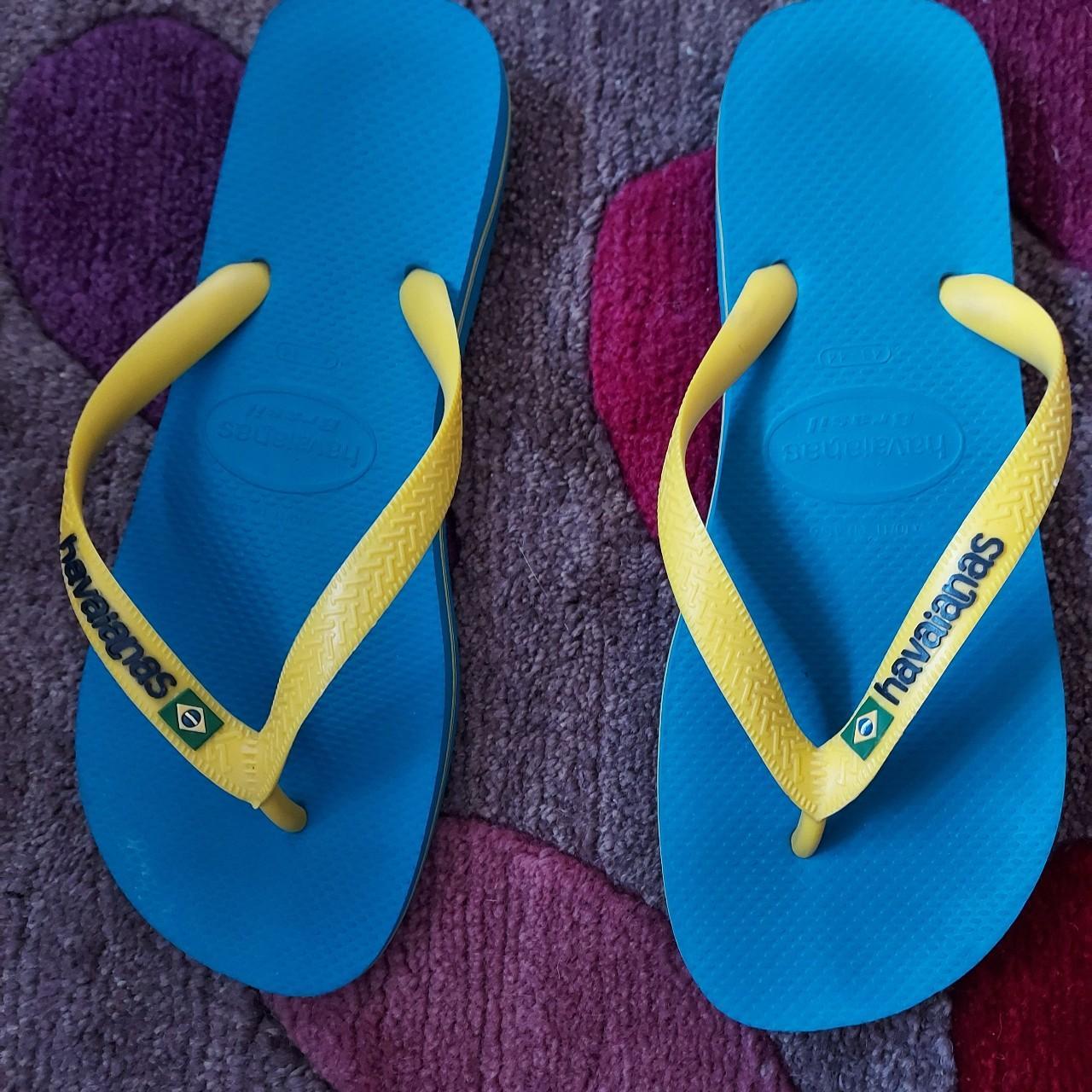 Havaianas men's size 11 blue and yellow. Only worn... - Depop