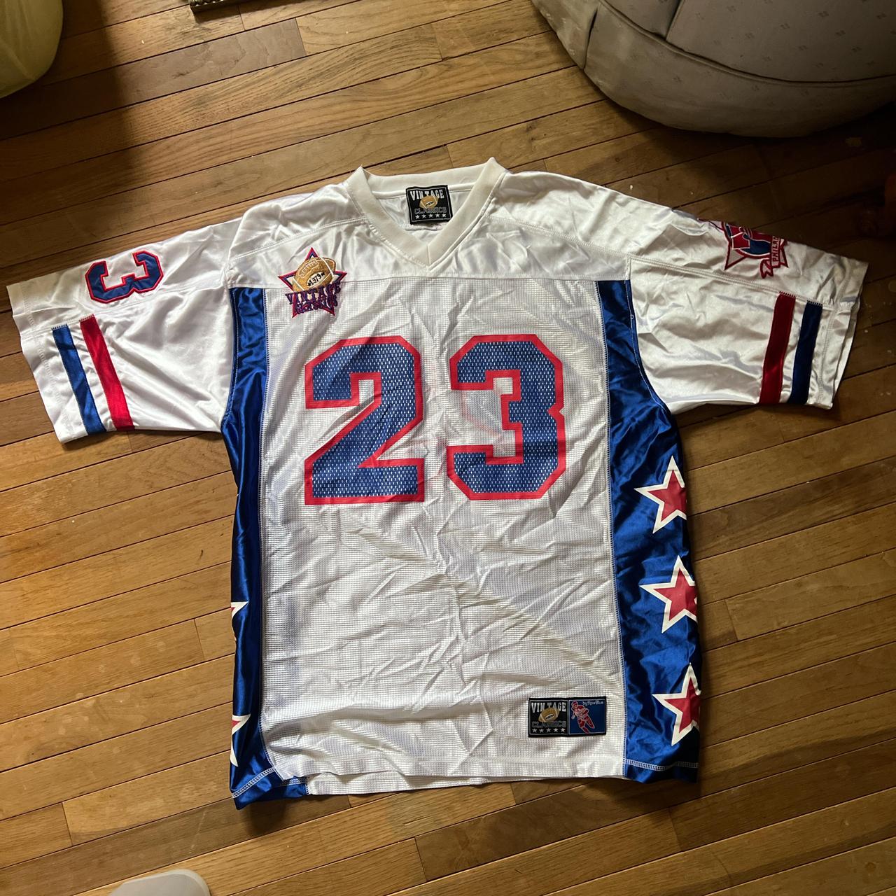 item listed by abeeezi