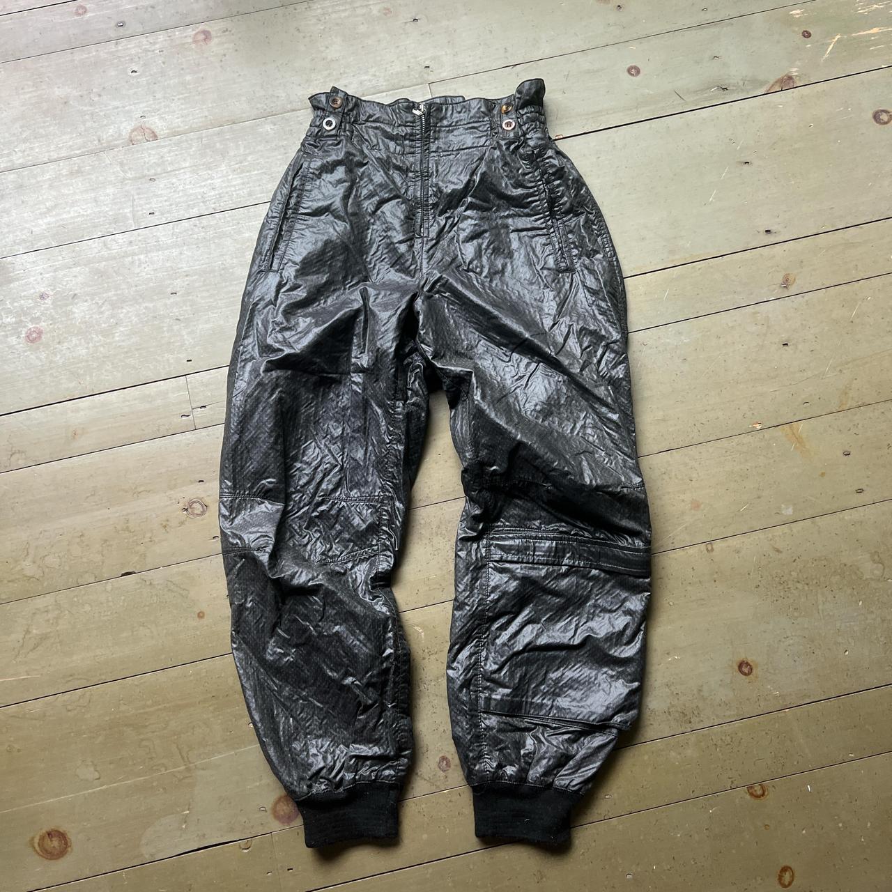 item listed by abeeezi
