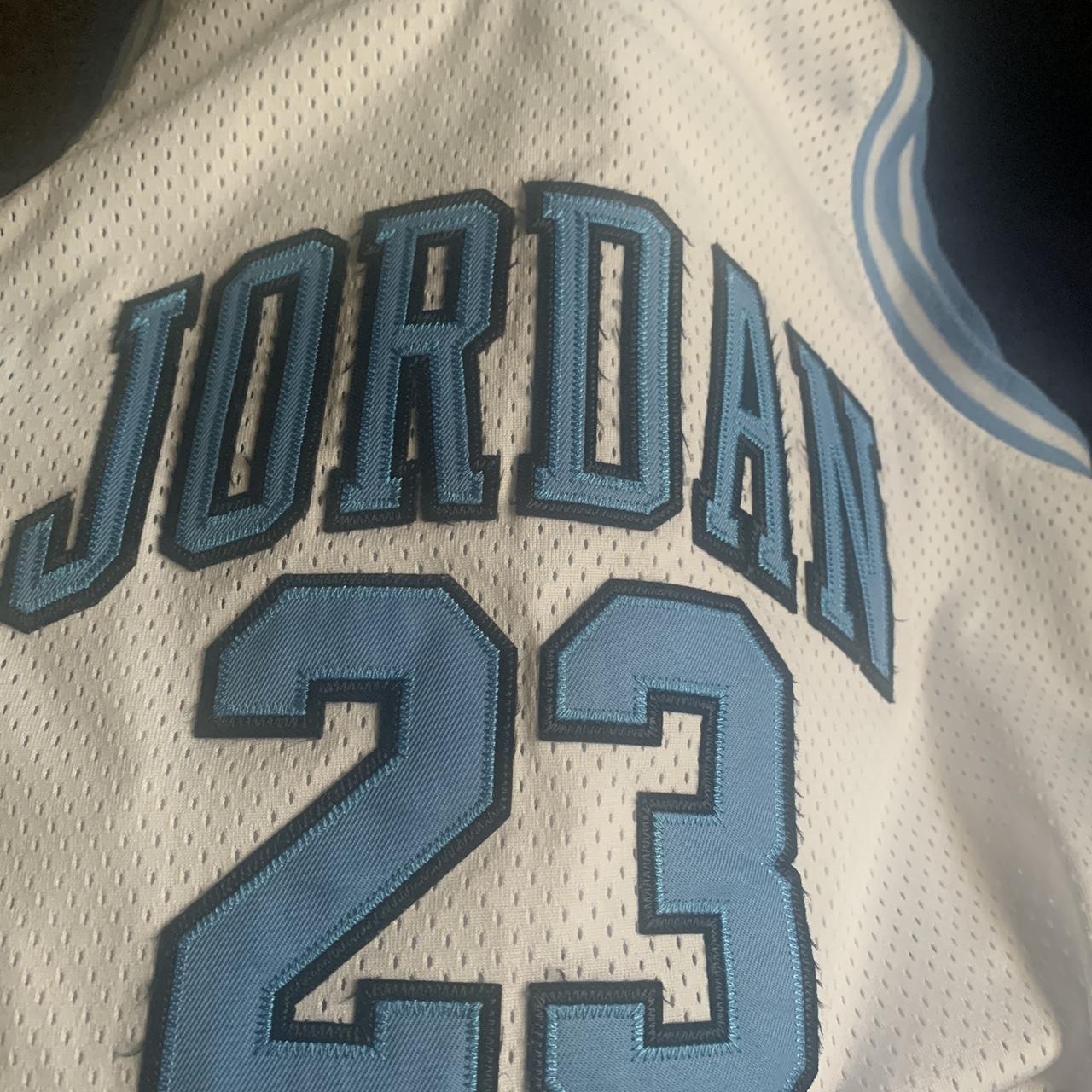 Baby blue best sale jordan jersey