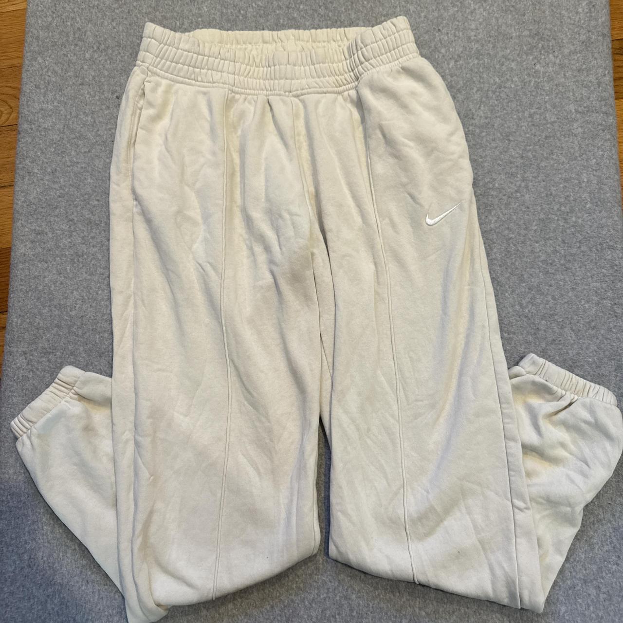 item listed by littlebuddylovesapples