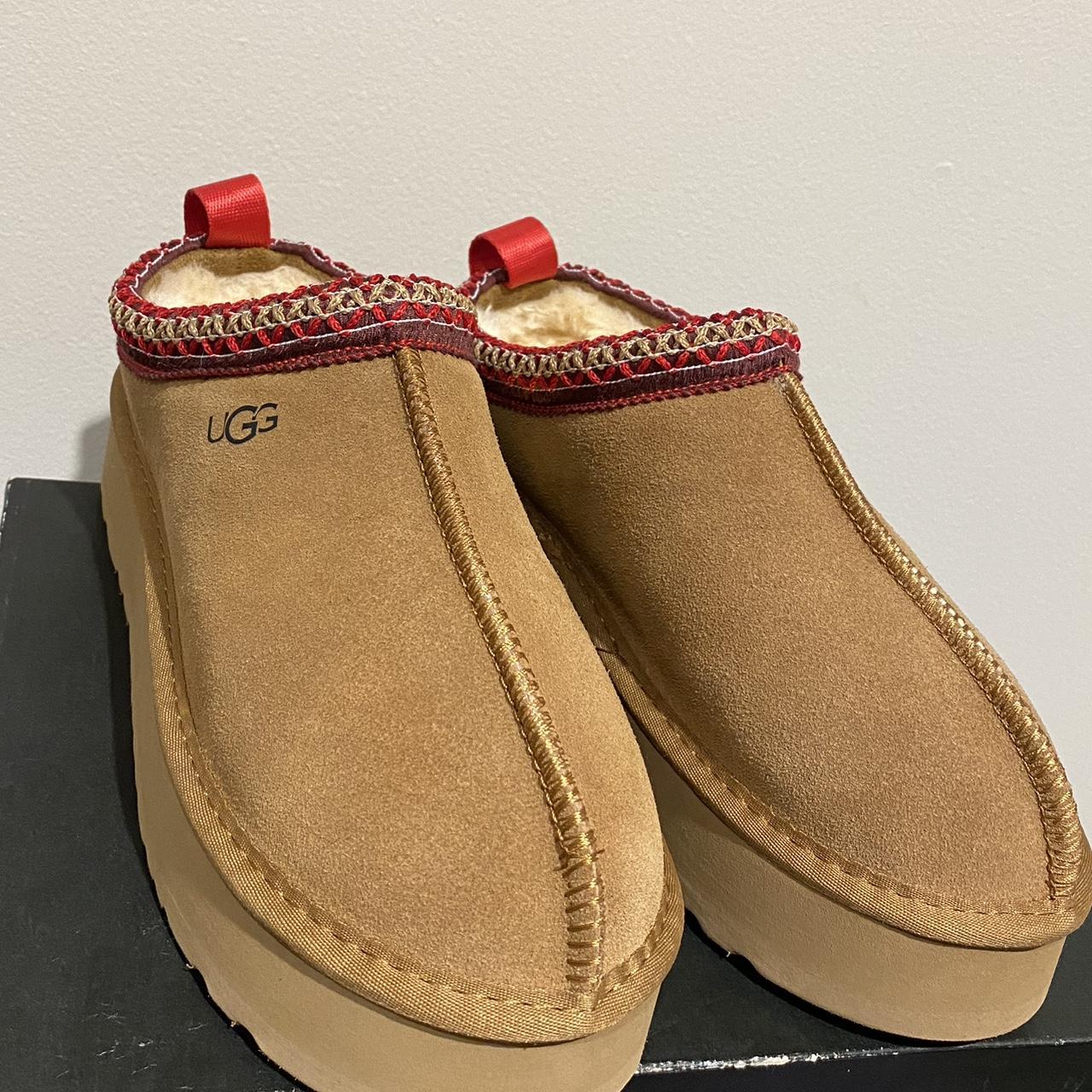 UGG Women's Brown and Red Slippers (5)