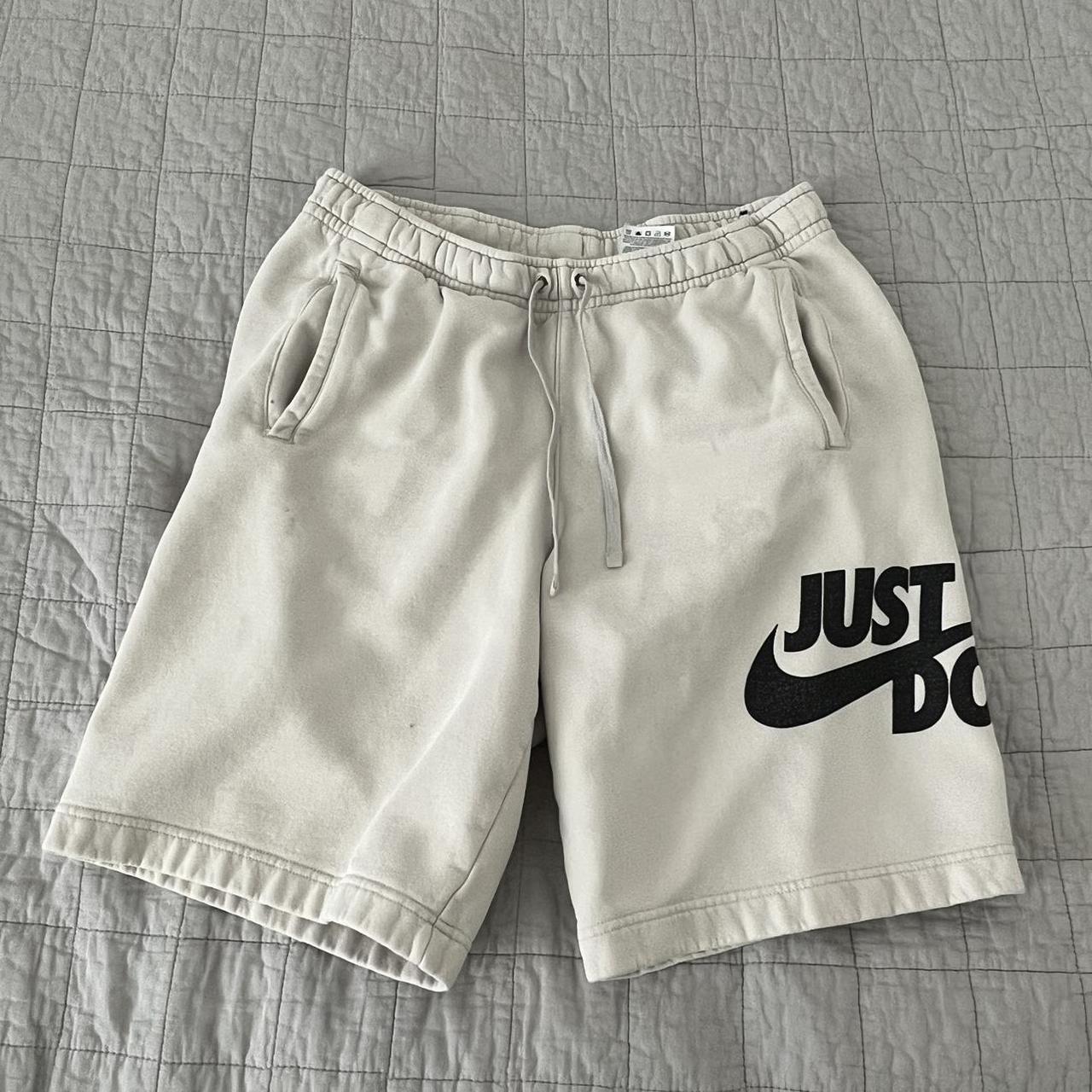 mens sweatshorts nike
