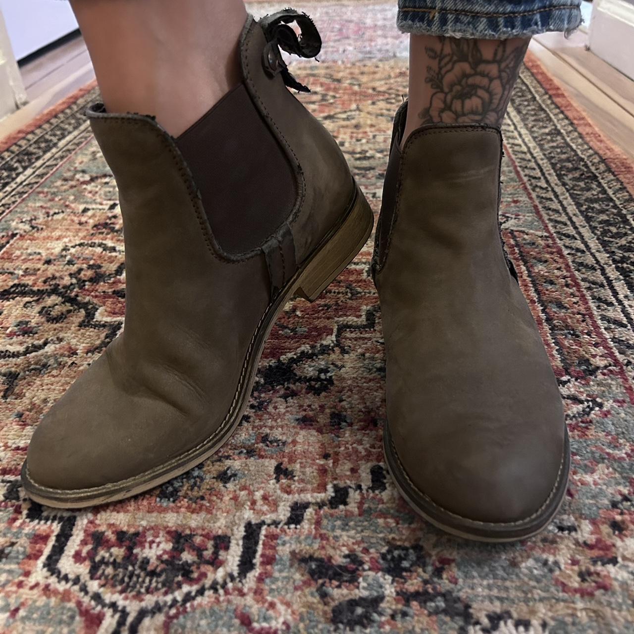 Steve Madden booties size so cute and comfy Depop