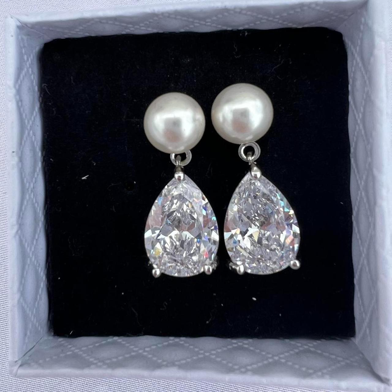 ariana grande wedding earrings unworn #pearl... - Depop