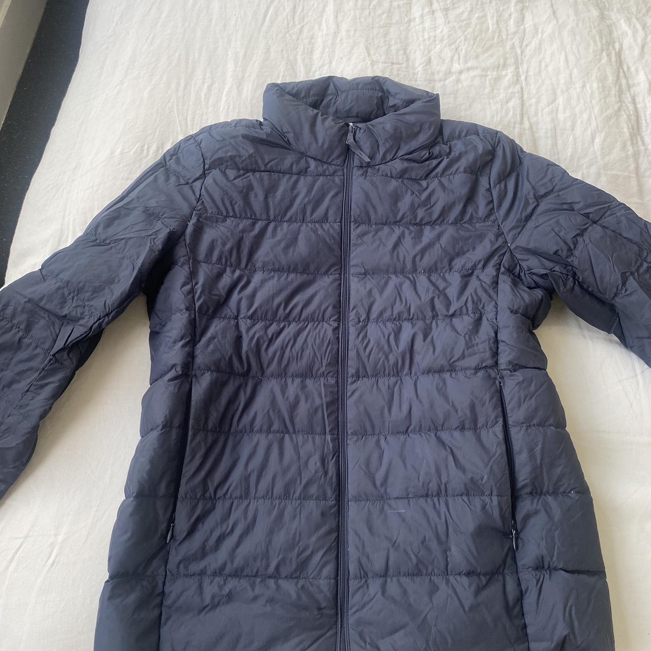 Uniqlo packable puffer jacket, size S - Depop