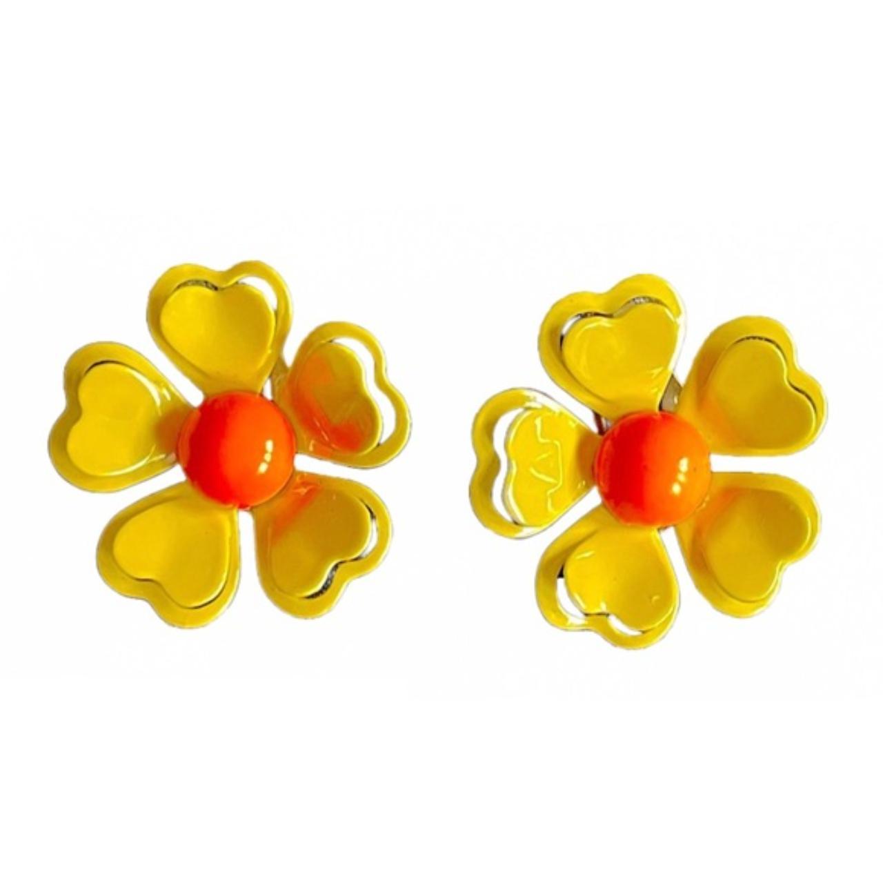Vintage yellow flower clip-on earrings with an... - Depop