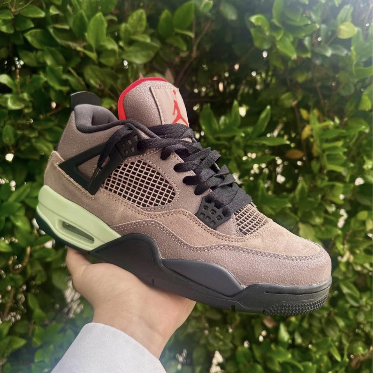 jordan4 taupe