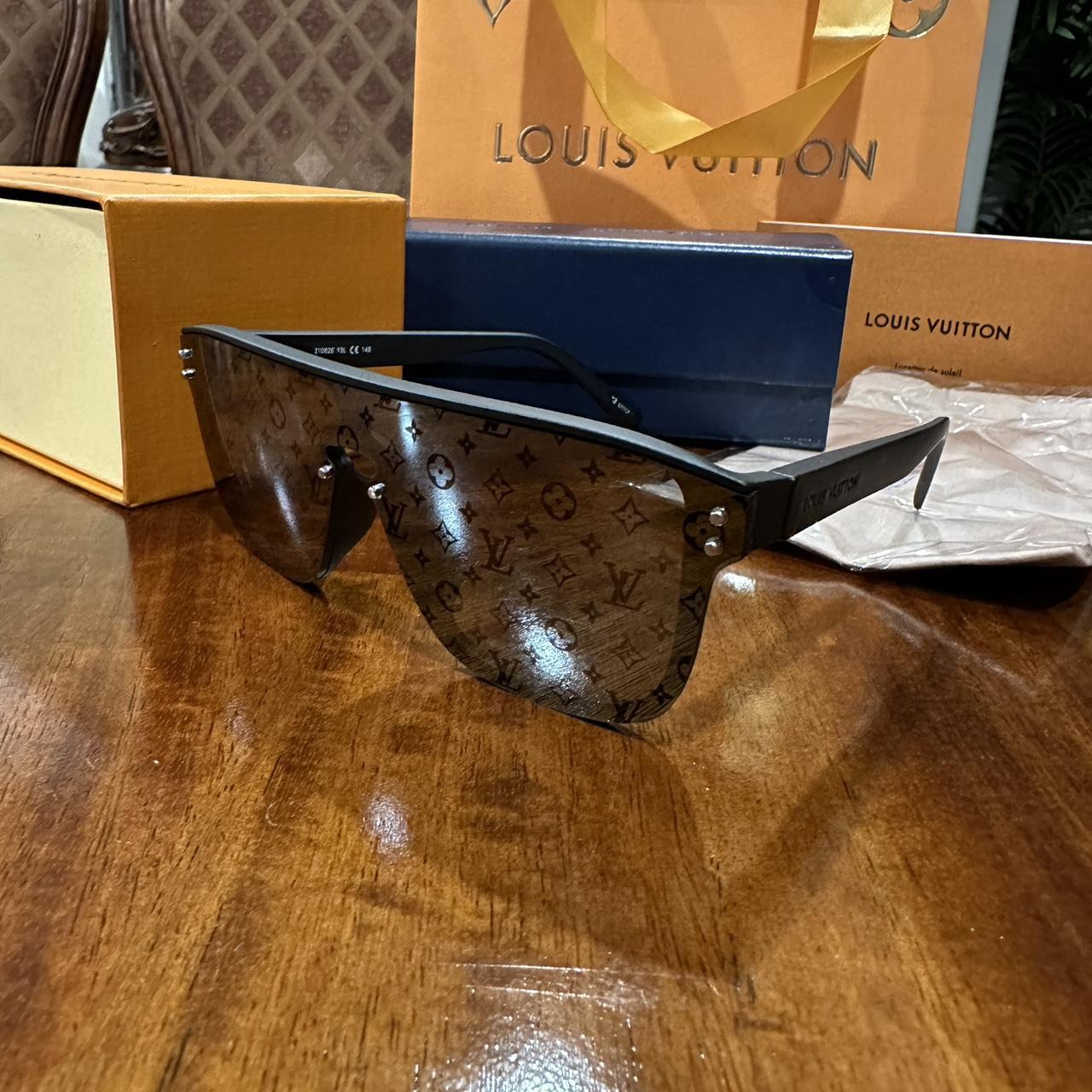 Men’s Louis Vuitton LV Sunglasses - Depop
