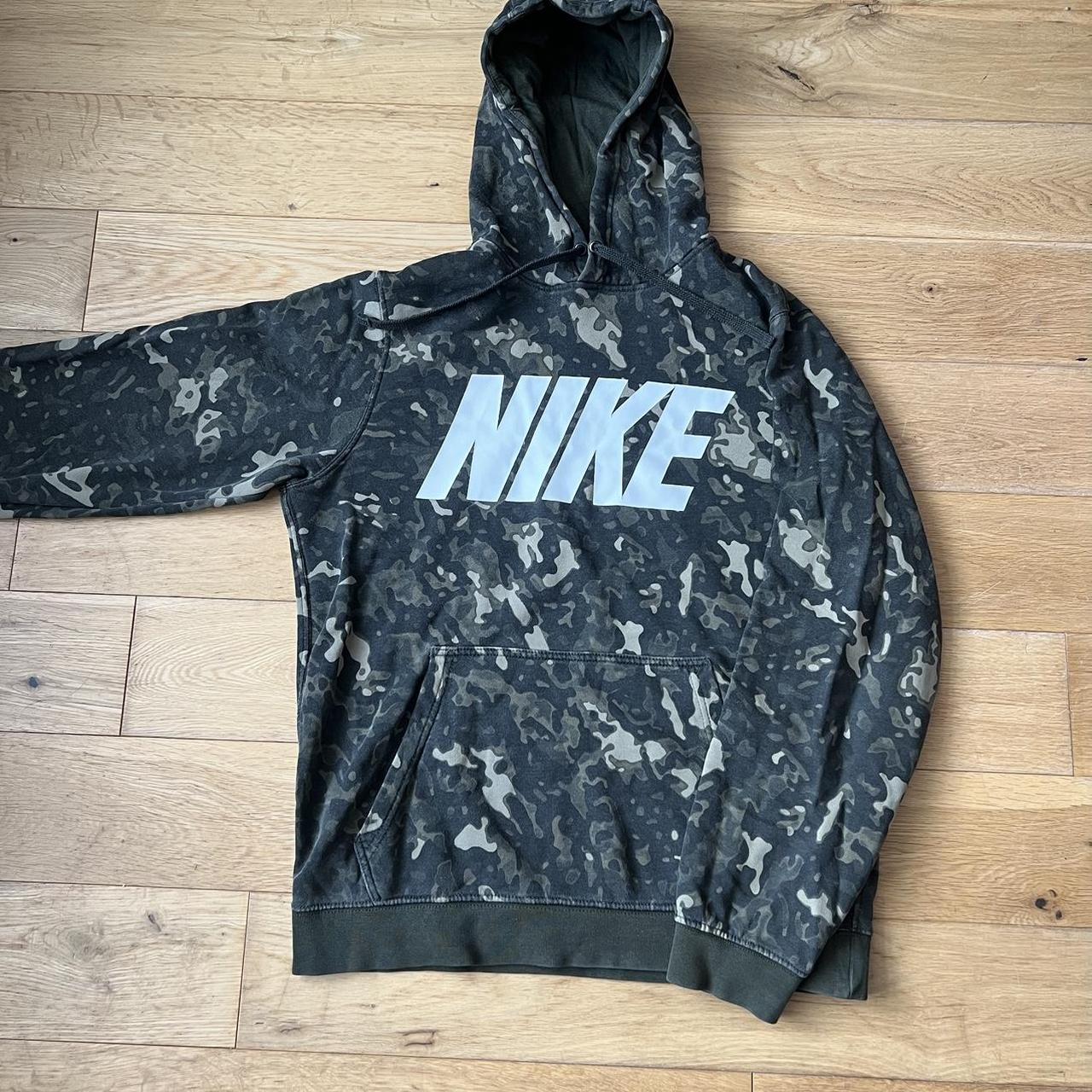 nike camo sweatshirt womens