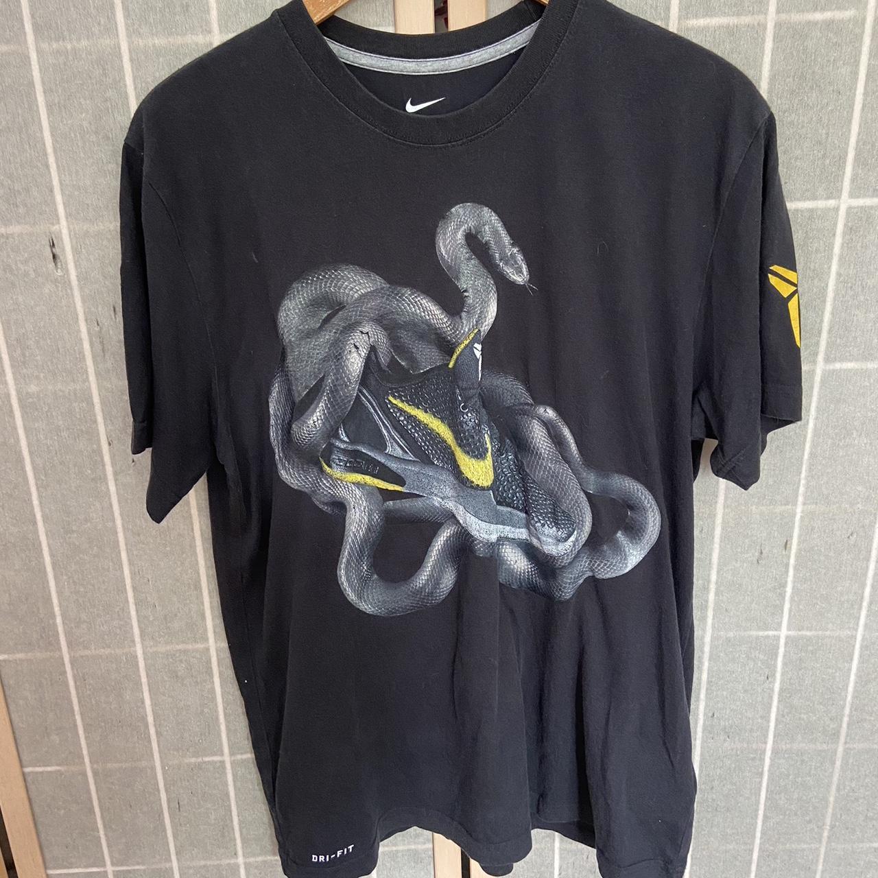 Nike Kobe black mamba Y2K T shirt Size L 22x27. Depop