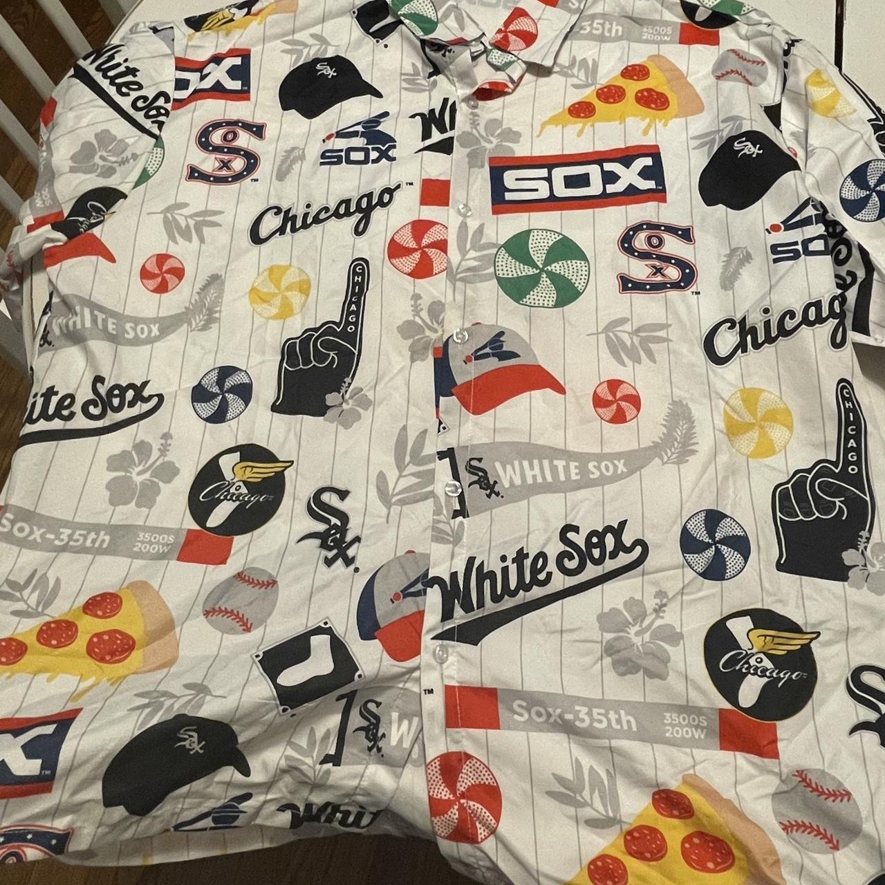 Men's Chicago White Sox Black Hawaiian SGA Button - Depop