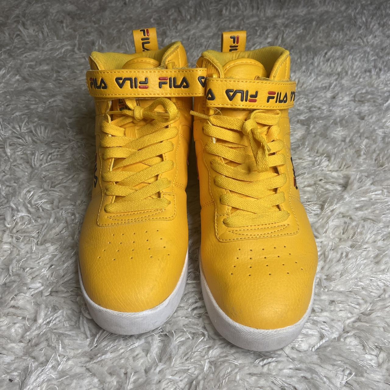 Yellow fila outlet high tops