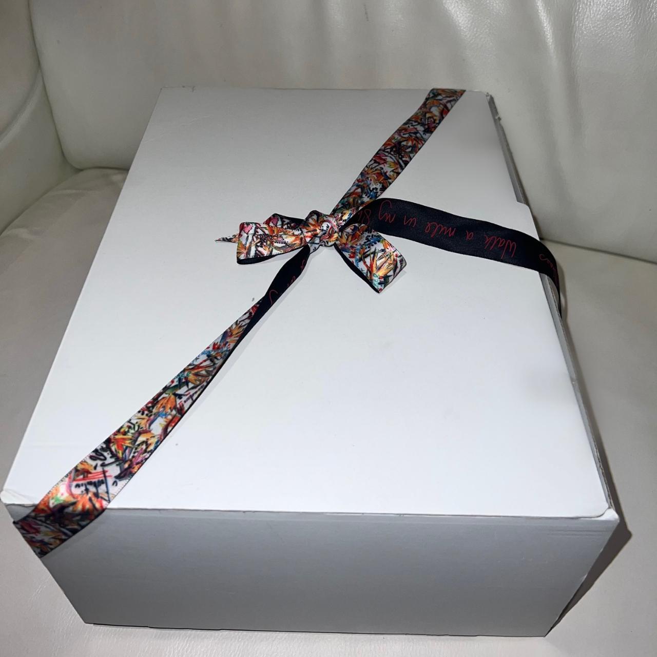 christian louboutin wholesale