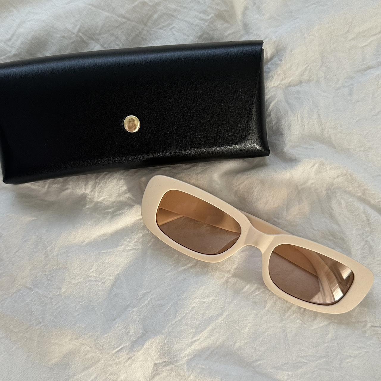 Light Pink Sunglasses with Case *worn once *no flaws - Depop