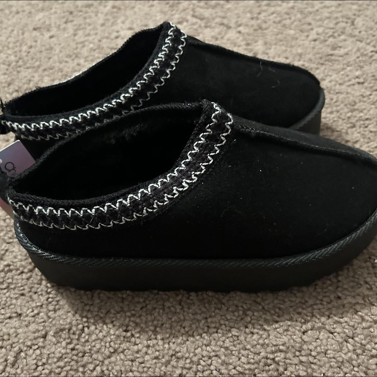 NWT black platform slippers Size 7 NWT slippers... Depop
