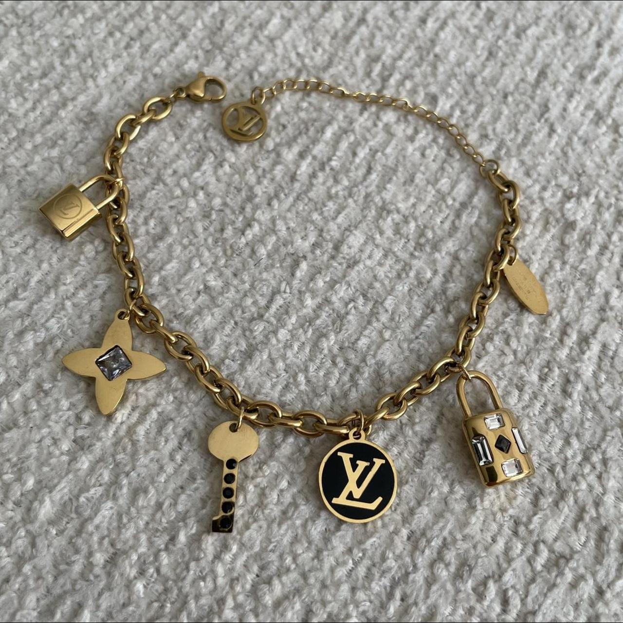 Bracelet lv - Depop