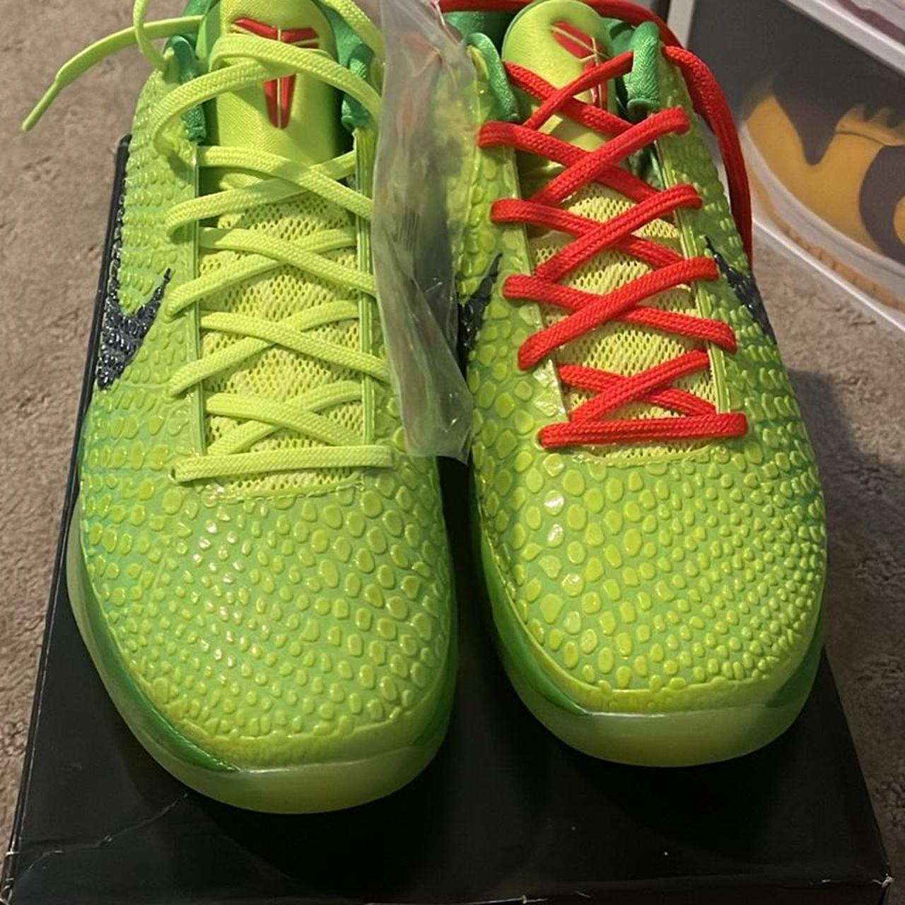 kobe grinches sizes 10 11 11.5never worn comes with... - Depop