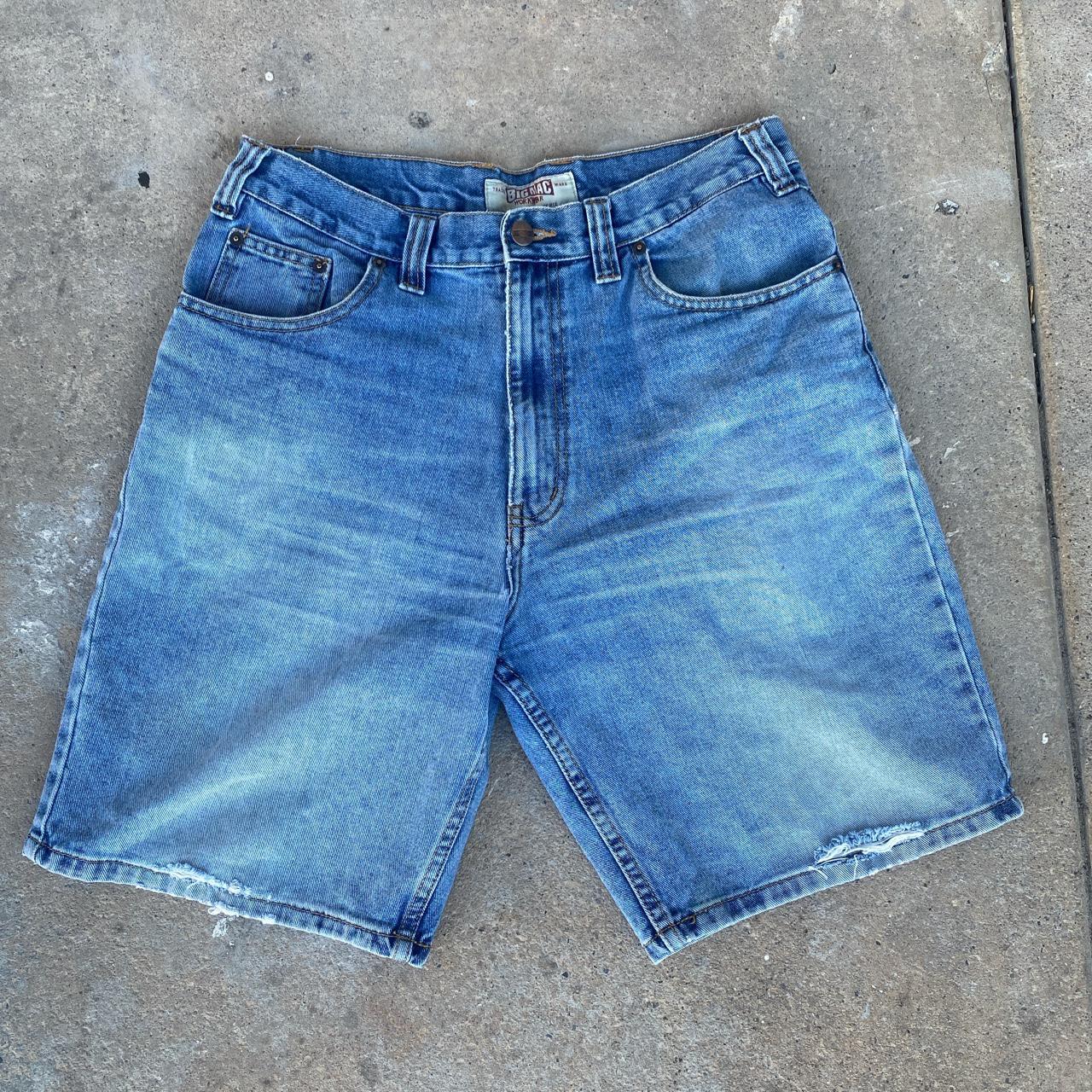 blue light wash jorts 29” - good condition - tiny... - Depop