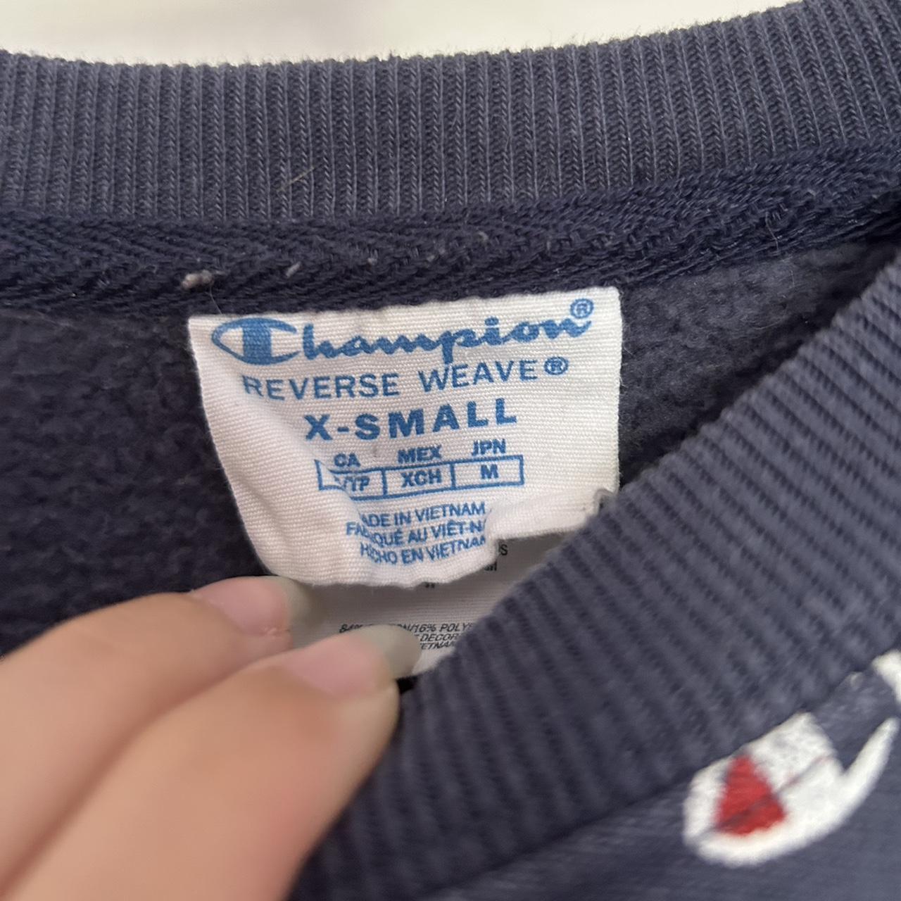 Champion sweater with champion all over it clearance que