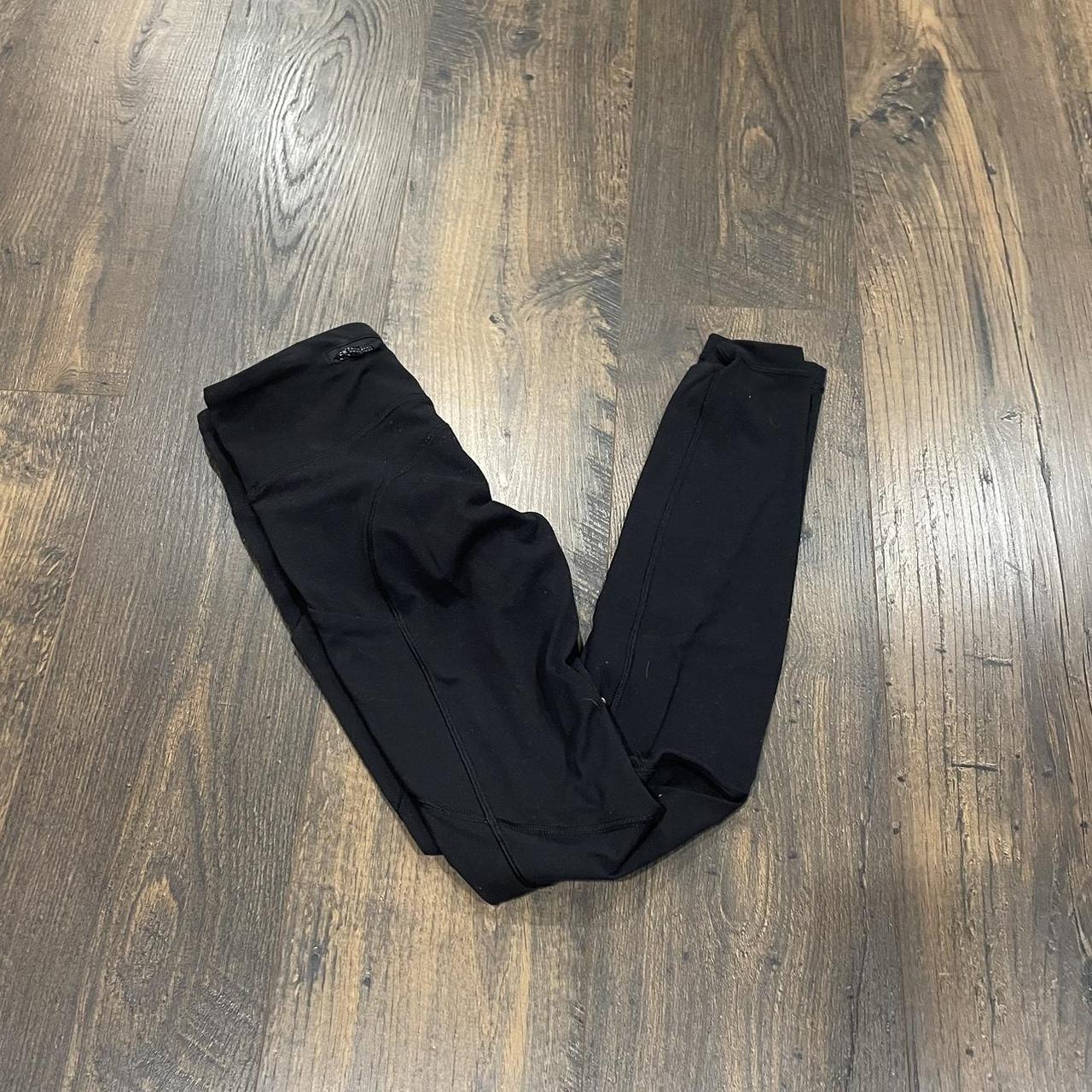 Black lululemon leggings with pockets - Depop