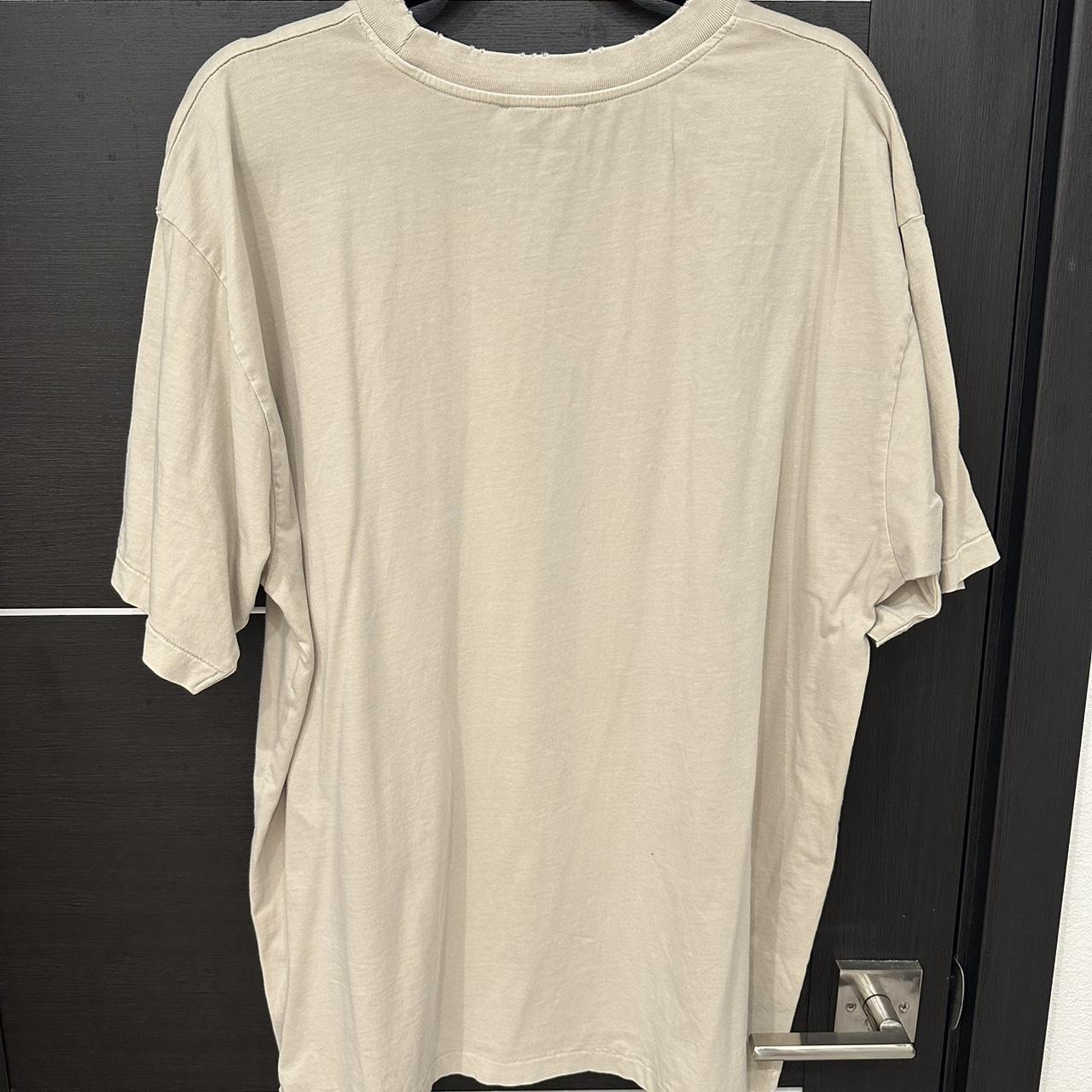 Elwood core T shirt Worn once Silk (cream) - Depop