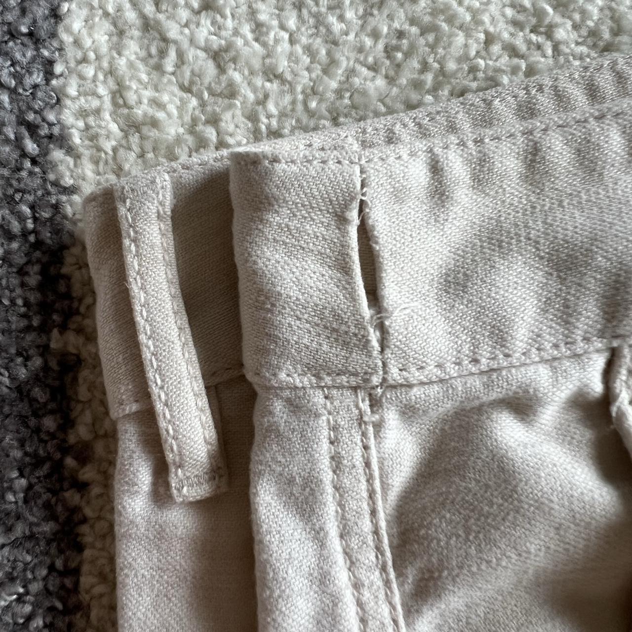 Cream J Crew Pants Size 00 but runs large (I... Depop