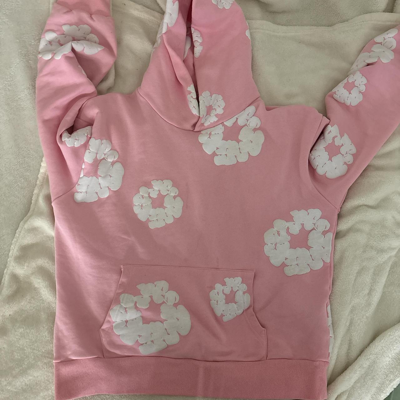 item listed by selllinggg11