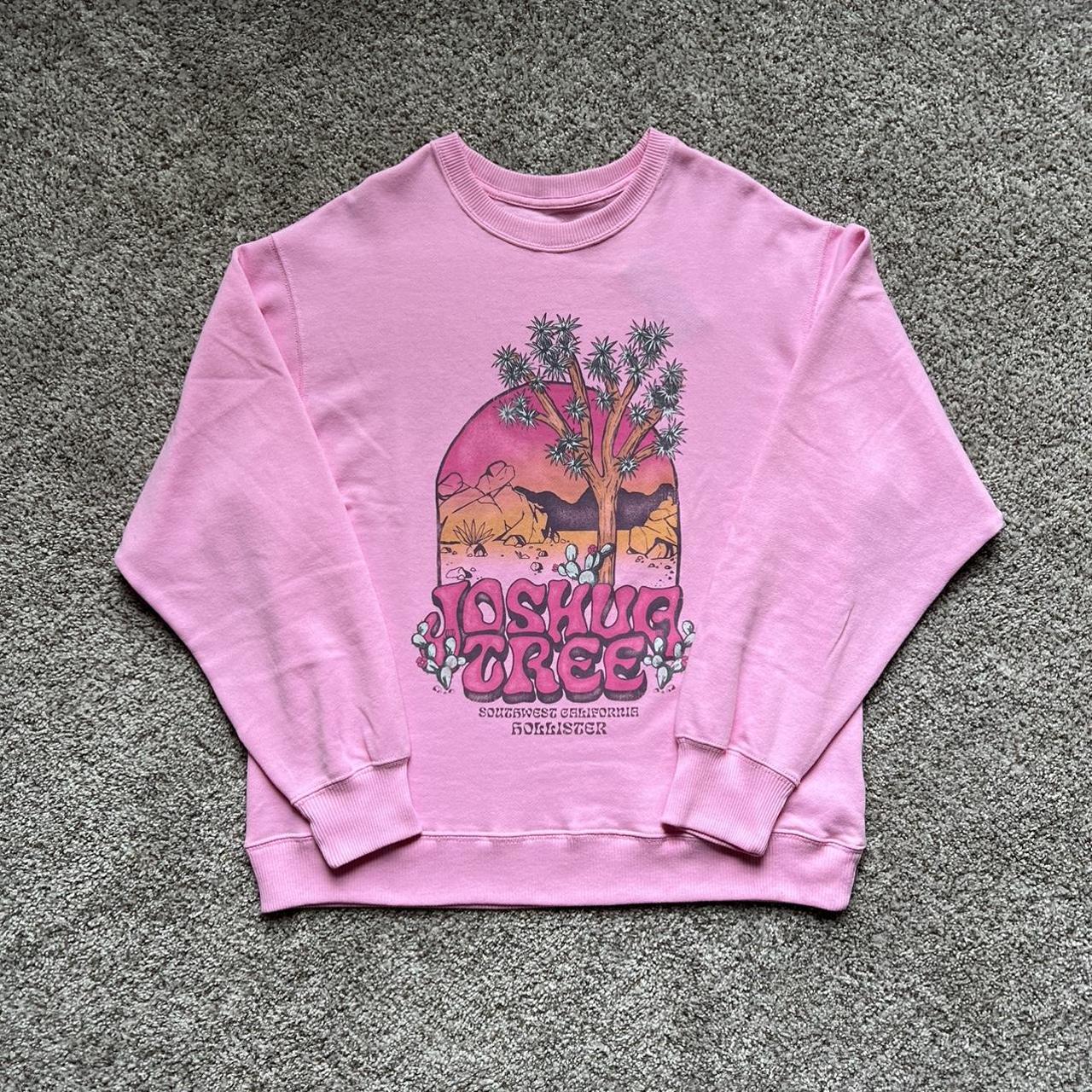 Hollister oversized crew neck nwt Size xxs but can... Depop