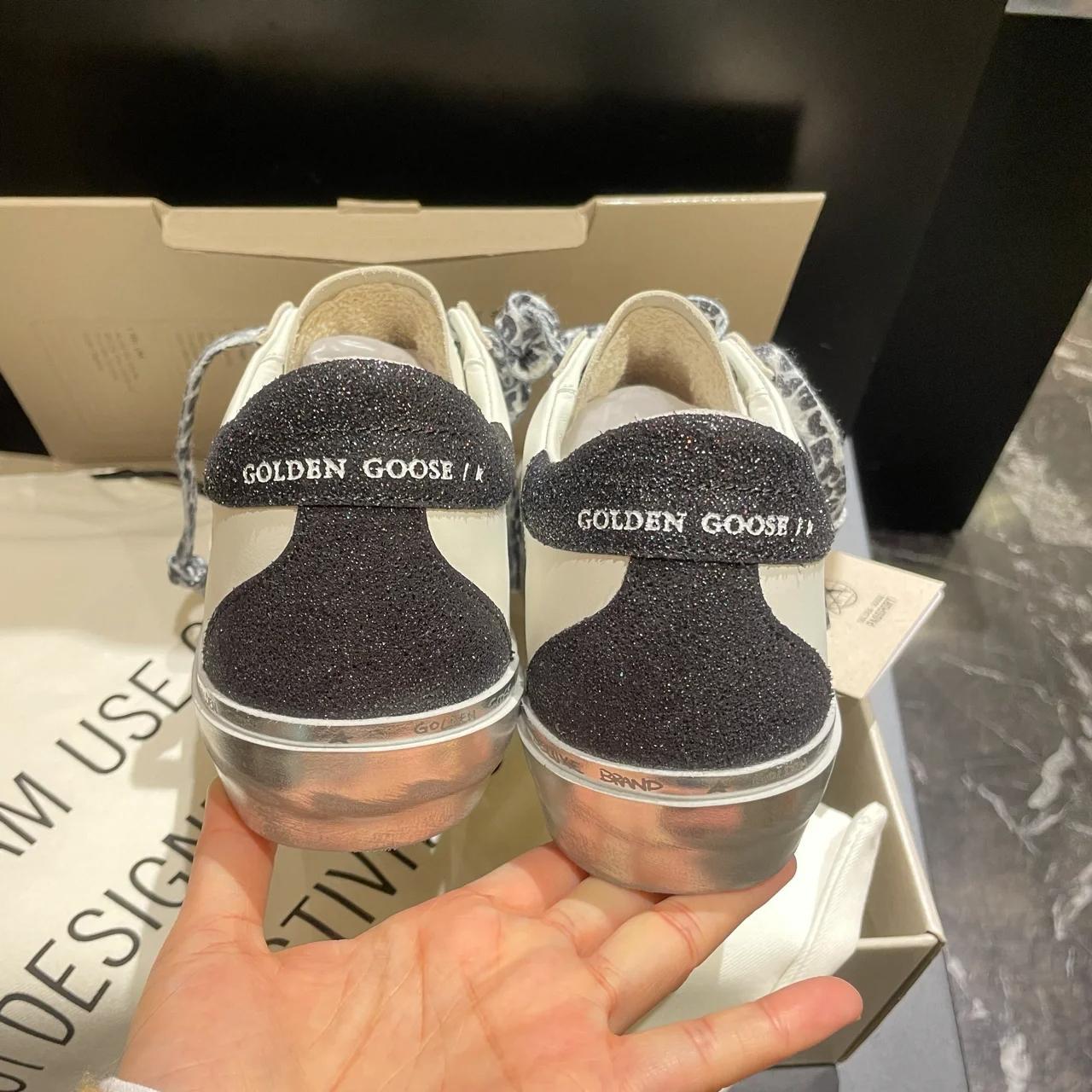 Golden Goose NIB wdust bag and GG Passport SZ 7 W Depop