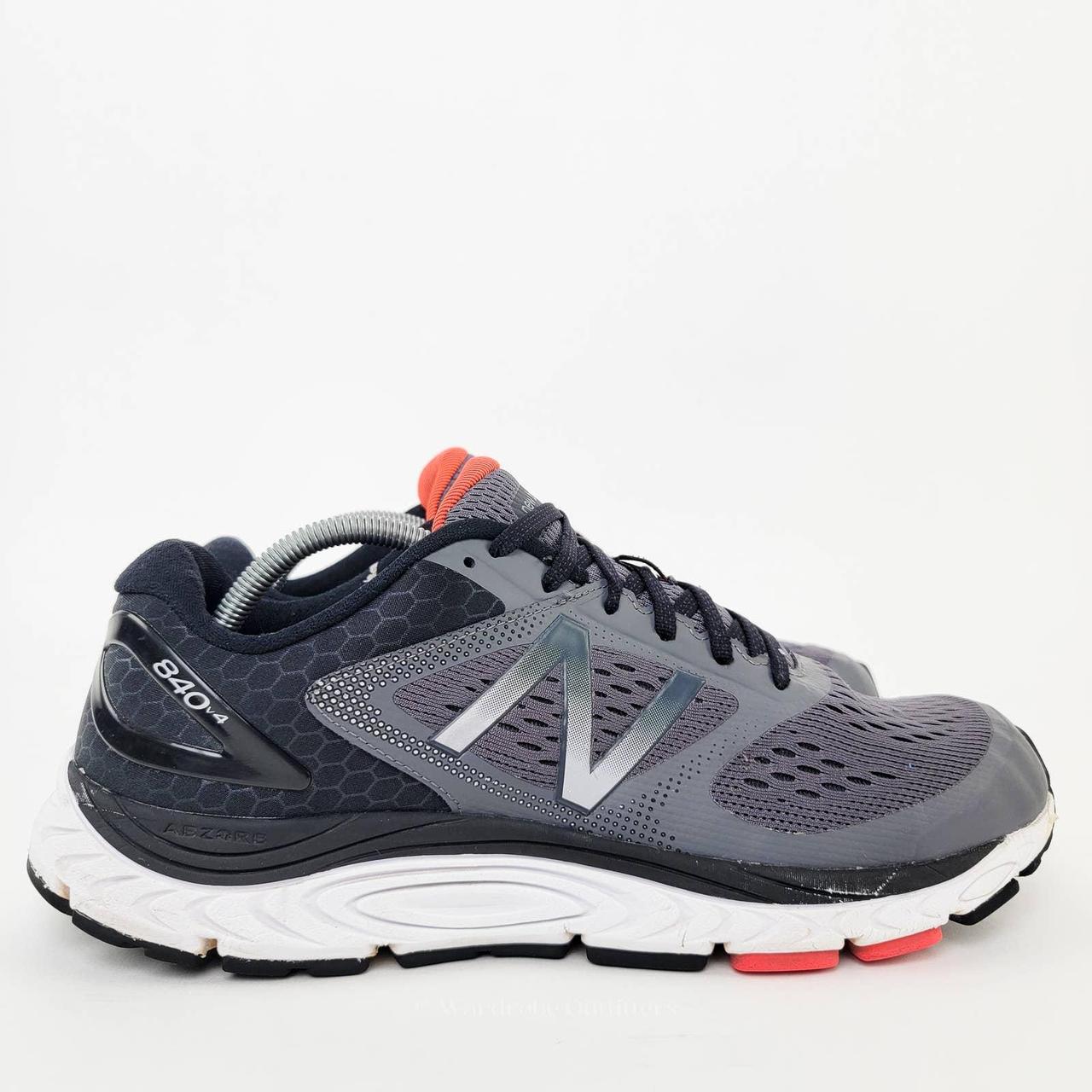 New Balance 840v4 Magnet Running Shoes