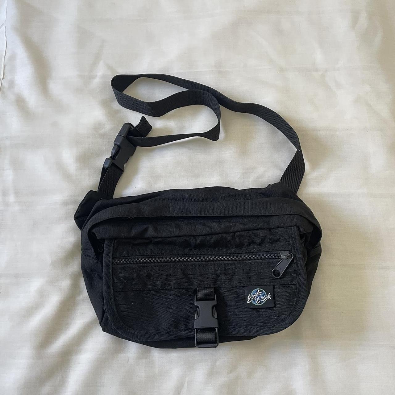 Vintage Eagle Creek Fanny Pack Has 3 compartments... - Depop