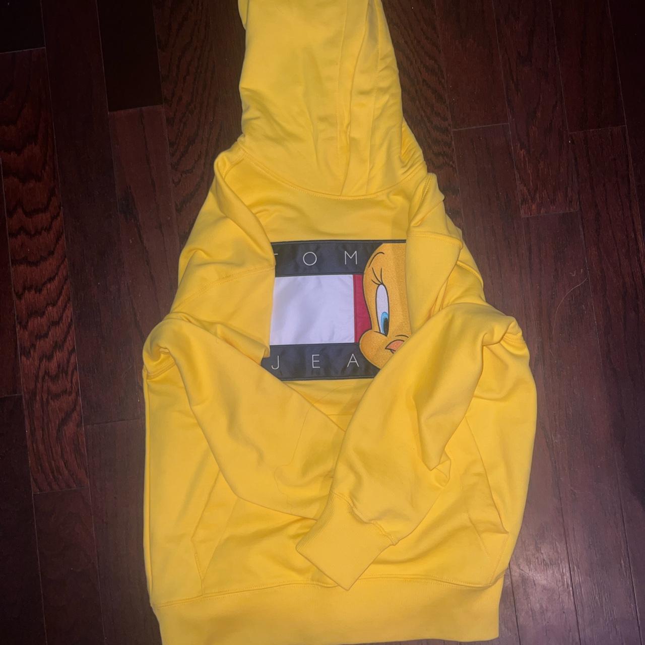 Tommy discount yellow sweatshirt