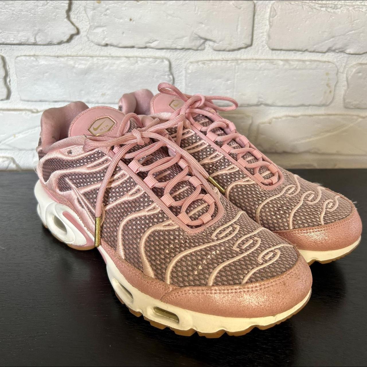 nike tns womens pink