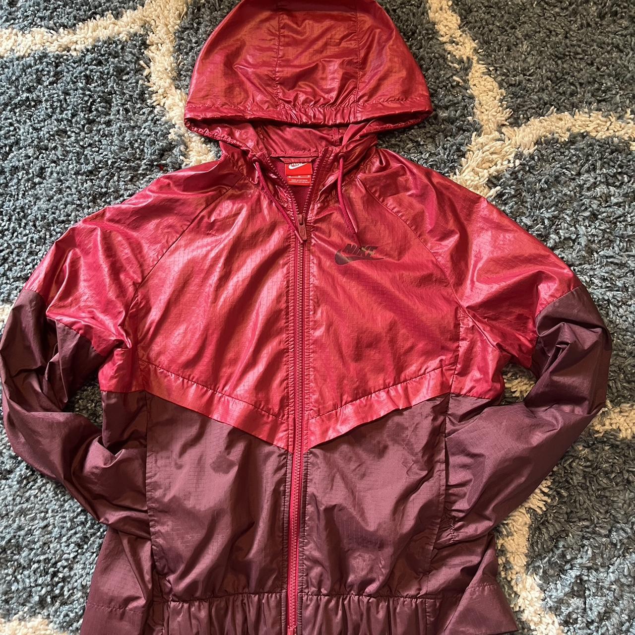 nike hooded windbreaker jacket size M red and maroon