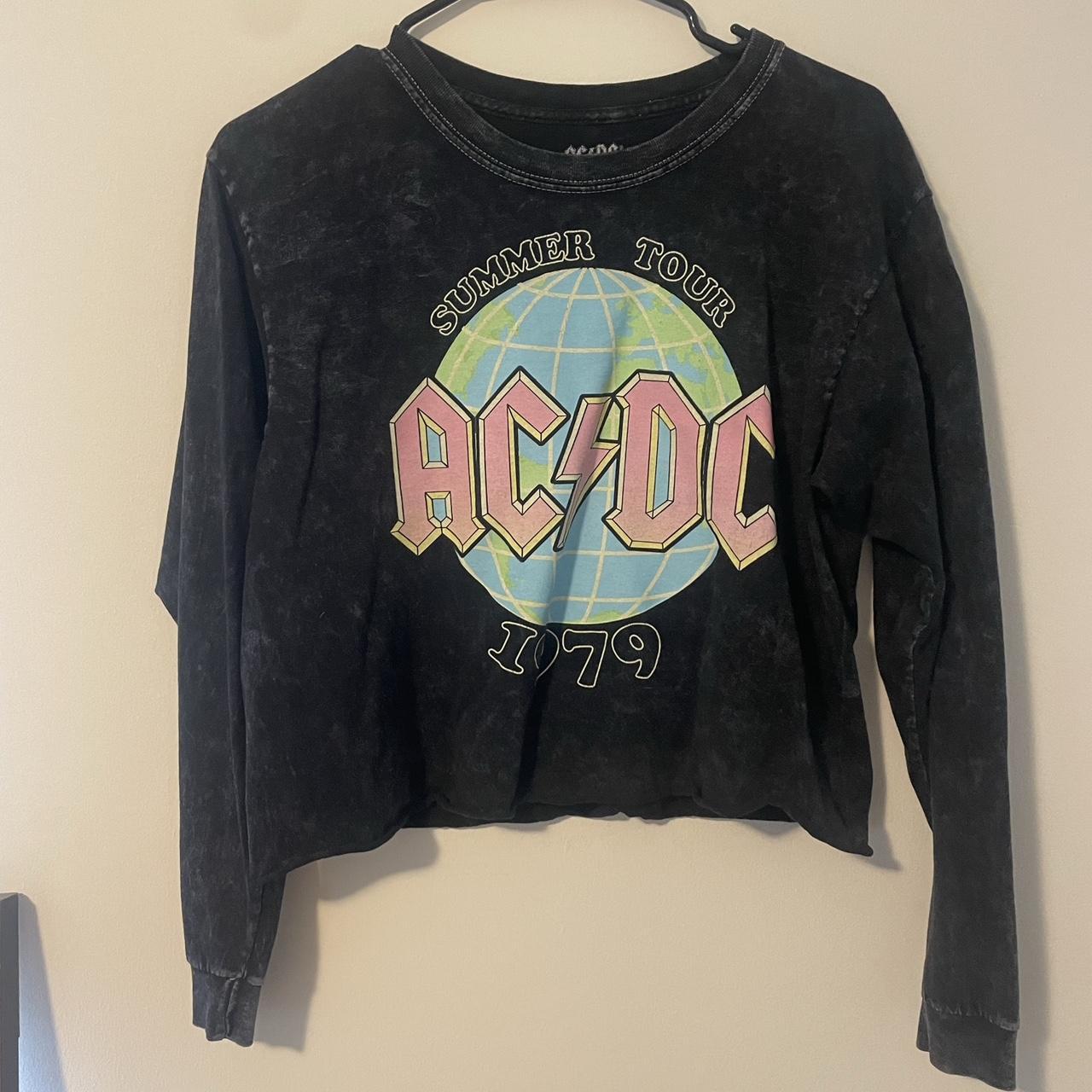 AC⚡️DC Long Sleeve Crop - Depop
