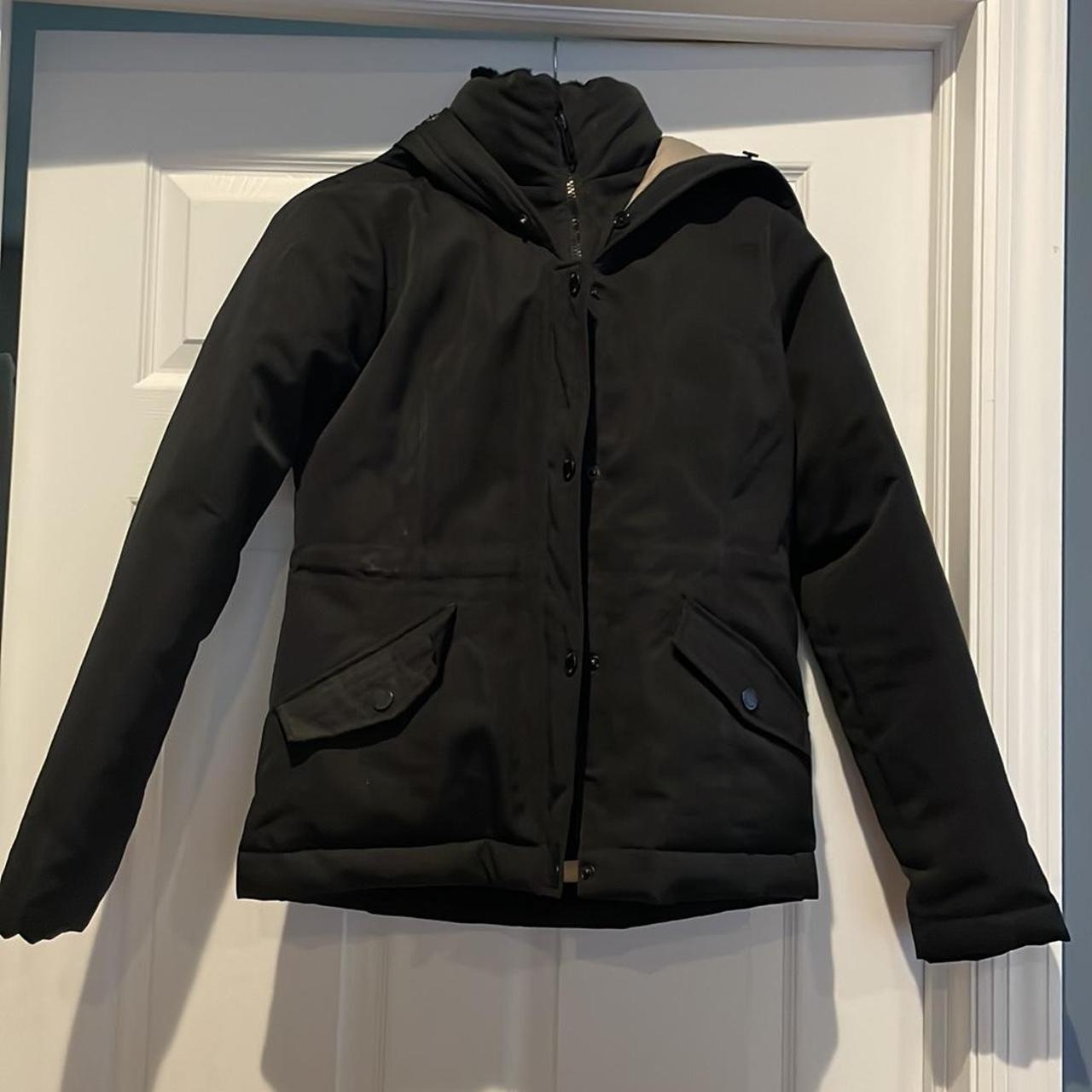 Hollister windbreaker snow jacket with fur inside - Depop