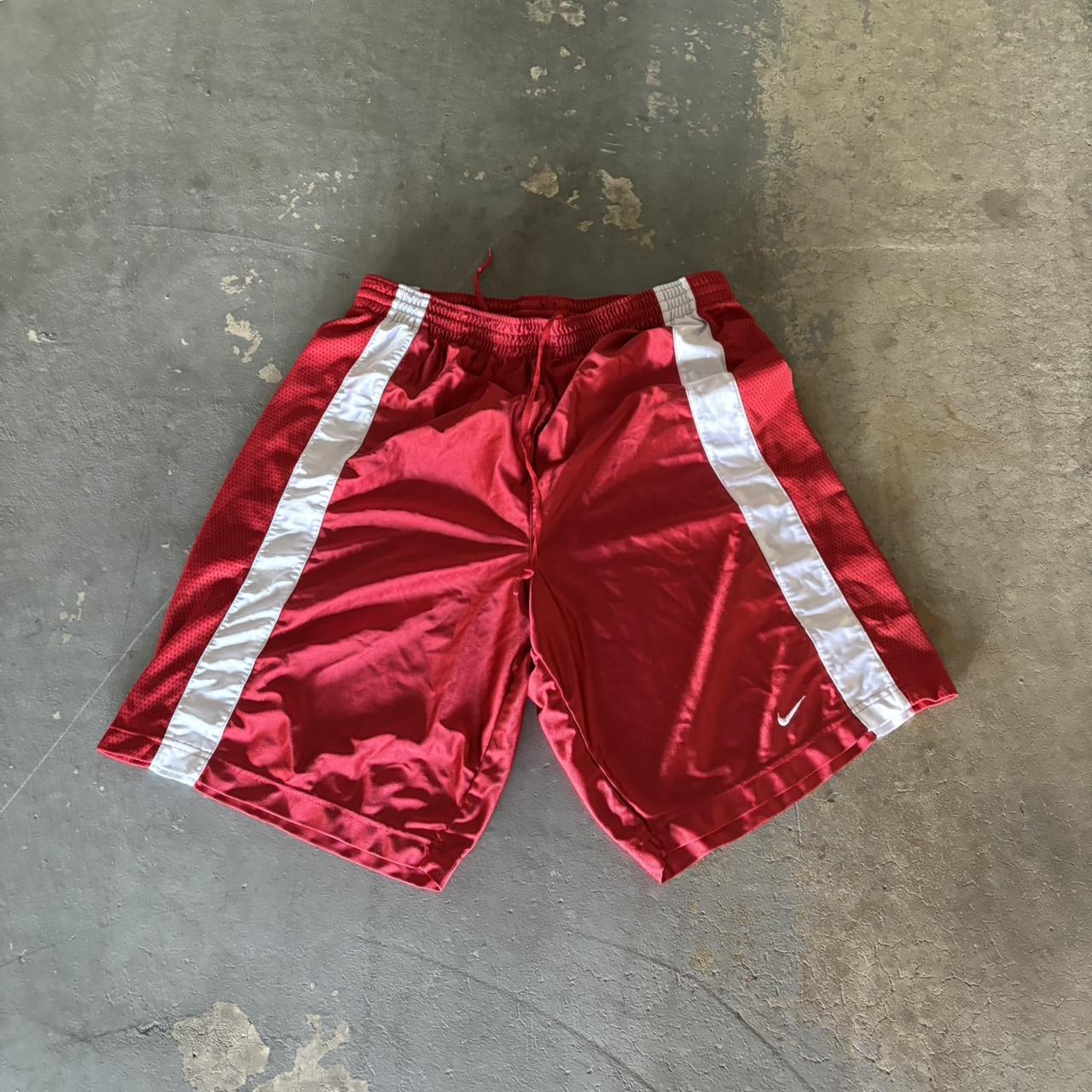 item listed by ryysvintage